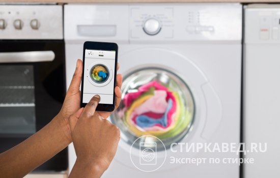 Функция управления стиральной машиной со смартфона становится все более распространенной, и для некоторых покупателей данный критерий важен при выборе техники