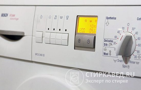 На дисплее стиральной машины Bosch при различных неполадках высвечиваются коды неисправностей