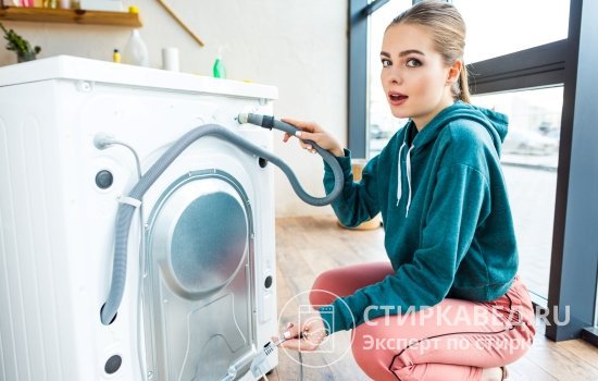 Из нашей статьи вы узнаете, как подключить стиральную машину к водопроводу и канализации самостоятельно
