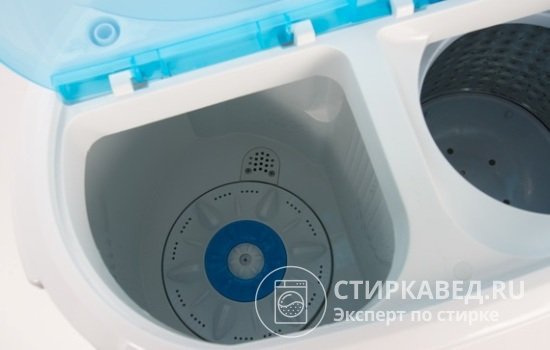 Стиральная машина с центрифугой может не только стирать белье, но и отжимать его